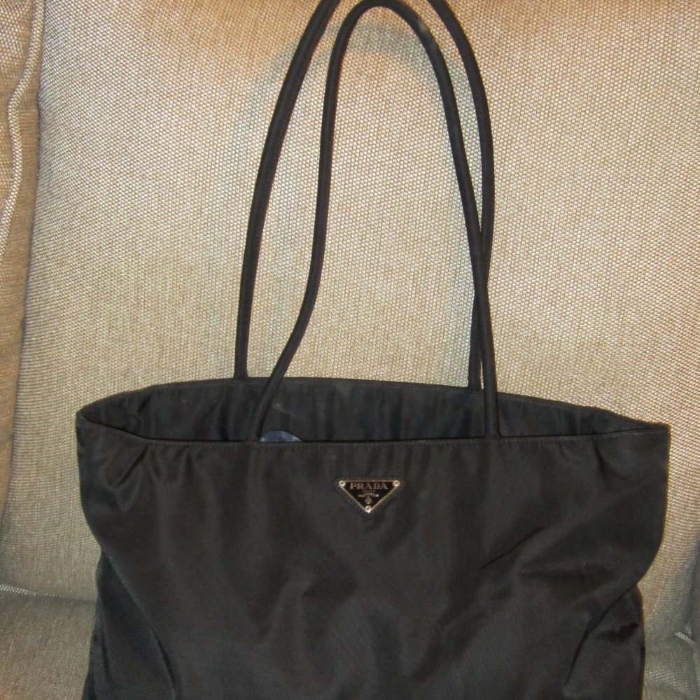 ❤️Authentic PRADA TESSUTO Black Nylon Shopper Shoulder Bag Purse - Picture 2 of 10